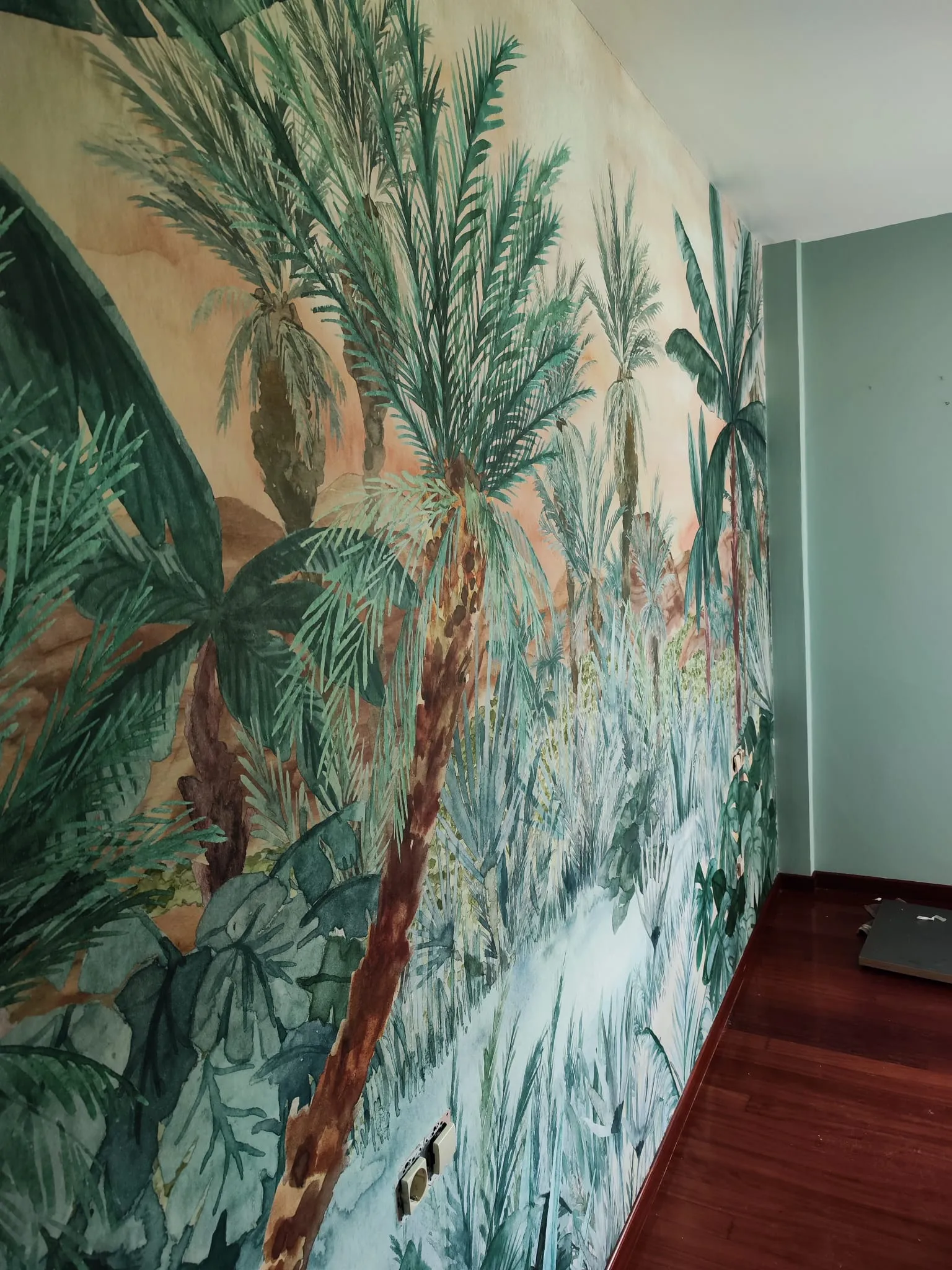 Mural de papel pintado con motivo de palmeras